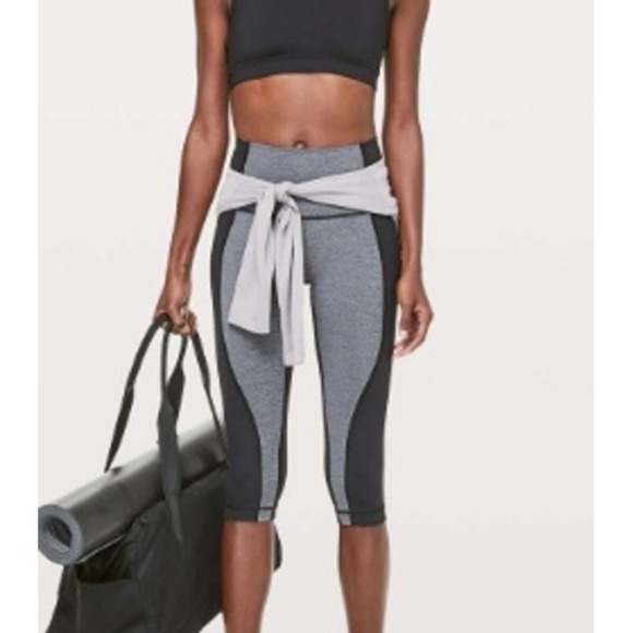 Lululemon‎ Wunder Under Crop High-Rise Leggings Size 4 - Picture 1 of 9